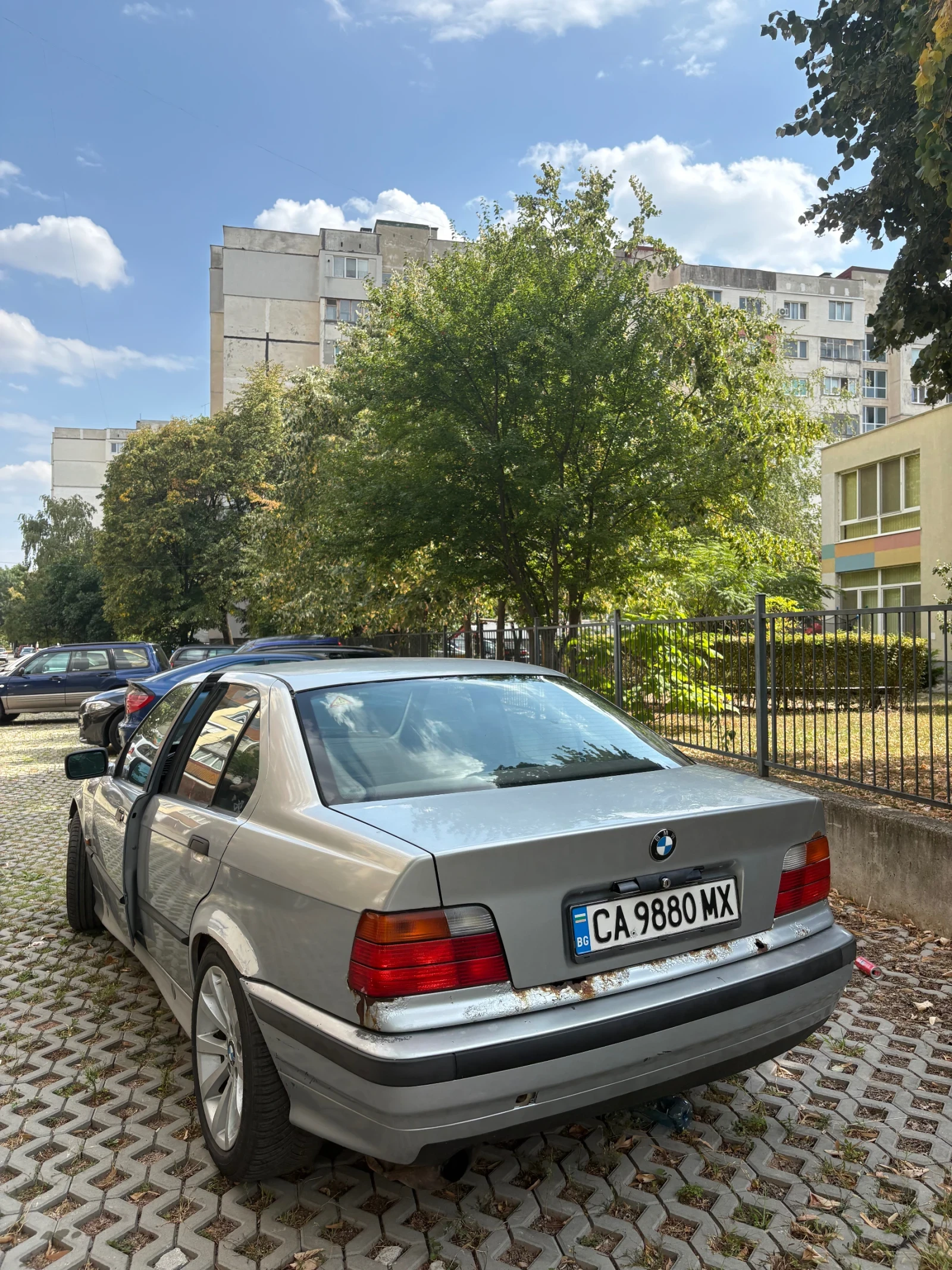 BMW 320 Е36, снимка 5 - Автомобили и джипове - 55824766