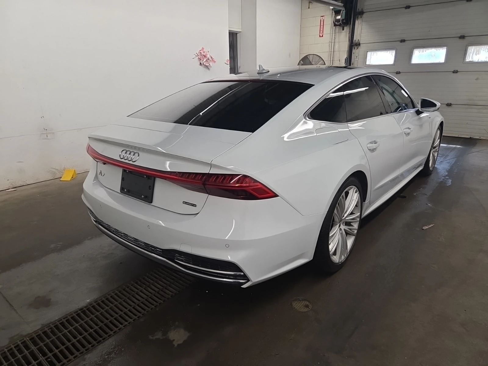Audi A7 * PROGRESSIV* АВТОКРЕДИТ БЕЗ ПЪРВ, снимка 3 - Автомобили и джипове - 55925639