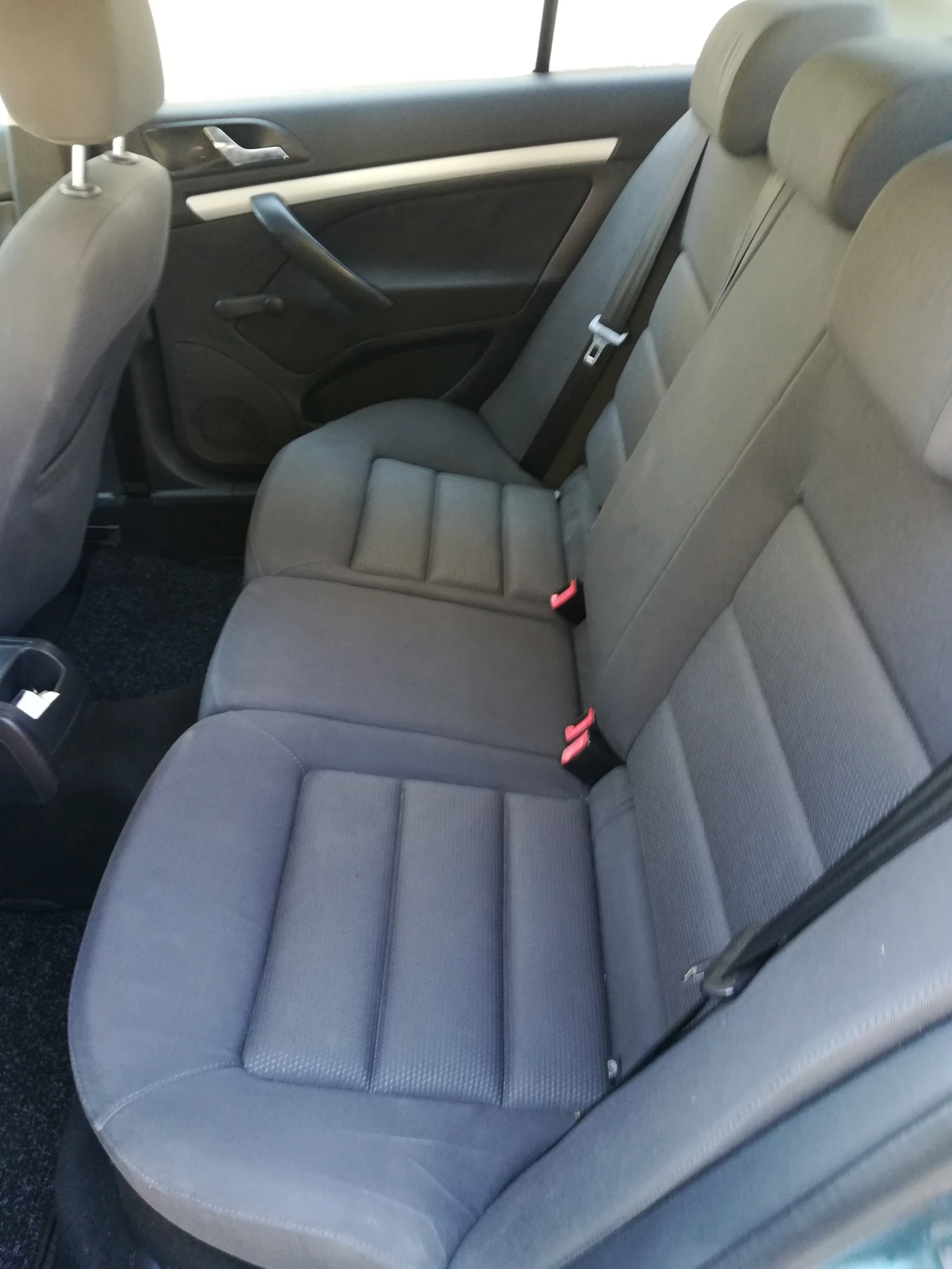 Skoda Octavia 1.6 MPI , снимка 10 - Автомобили и джипове - 55950380