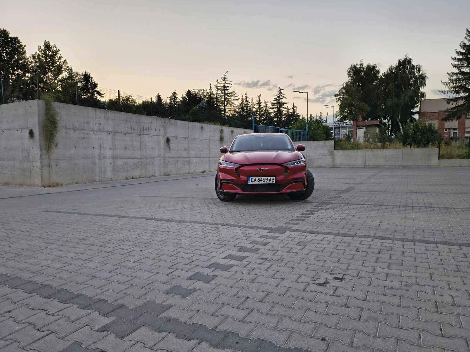 Ford Mustang Mach-E, снимка 2 - Автомобили и джипове - 56337192