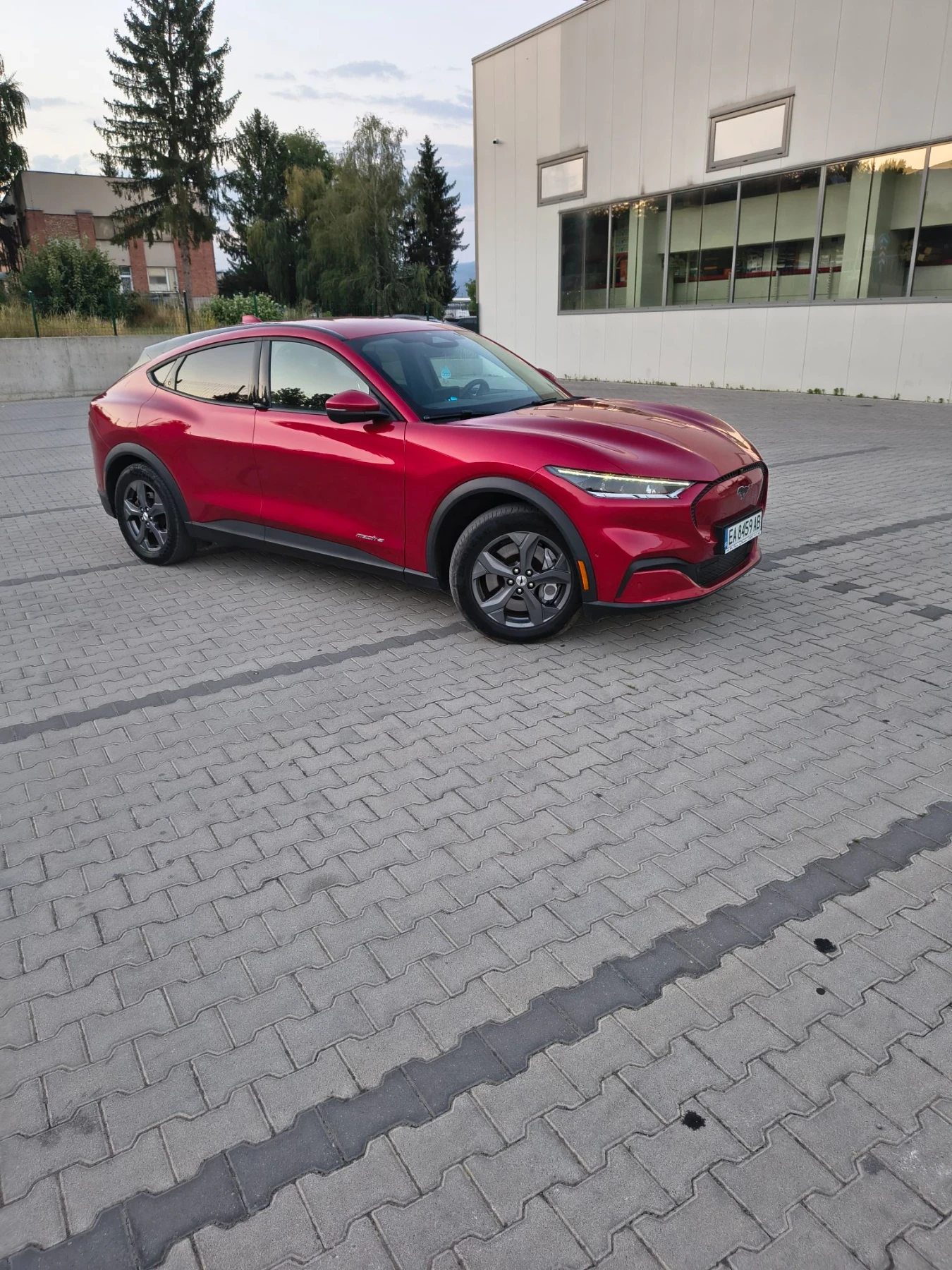 Ford Mustang Mach-E, снимка 6 - Автомобили и джипове - 56337192
