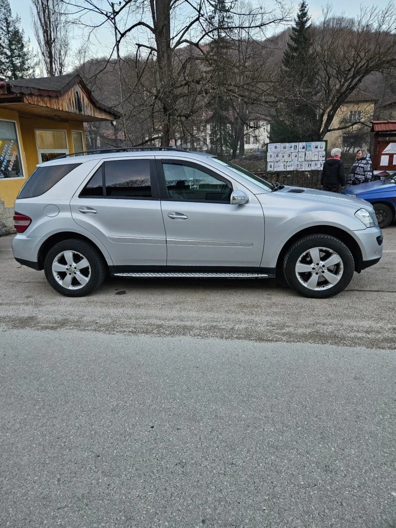 Mercedes-Benz ML 500, снимка 2 - Автомобили и джипове - 52257179