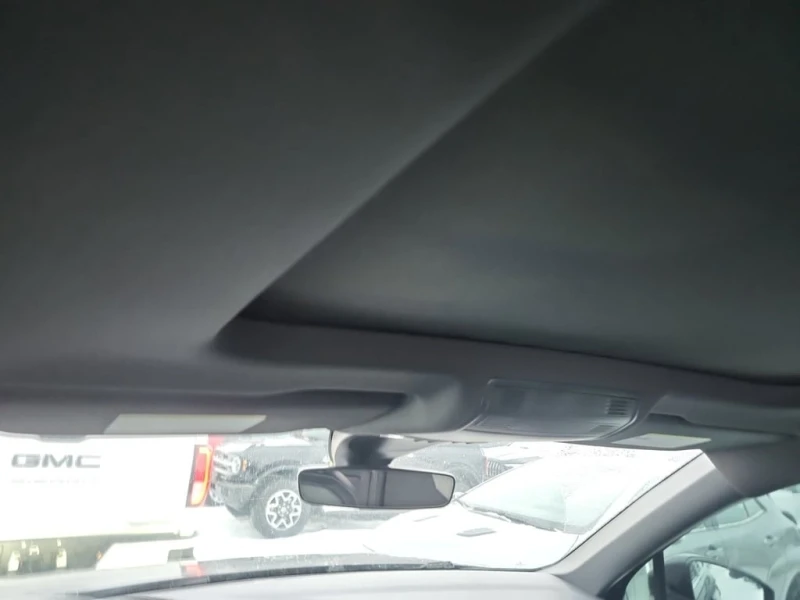 VW Tiguan R LINE* HIGHLINE * CARFAX * Втори чифт гуми, снимка 11 - Автомобили и джипове - 53448431