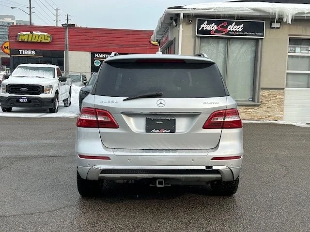 Mercedes-Benz ML 350 Harman/Kardon* 360View* Keyless* Подгрев* Пано, снимка 5 - Автомобили и джипове - 54110399