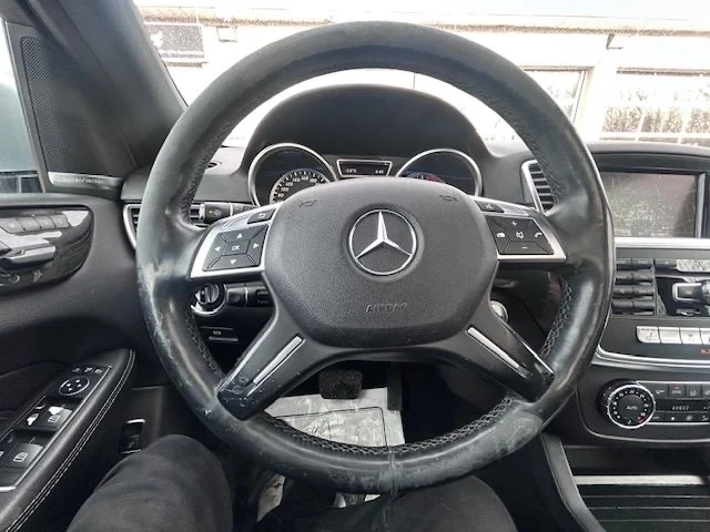 Mercedes-Benz ML 350 Harman/Kardon* 360View* Keyless* Подгрев* Пано, снимка 10 - Автомобили и джипове - 54110399