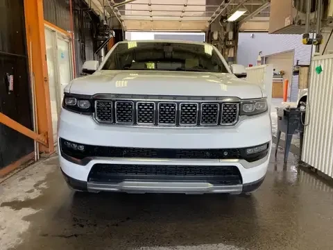 Jeep Grand Wagoneer SERIES III * 6.4 V8 * 360 CAMERA * 7 МЕСТА * , снимка 2 - Автомобили и джипове - 54894619