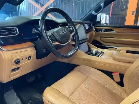 Jeep Grand Wagoneer SERIES III * 6.4 V8 * 360 CAMERA * 7 МЕСТА * , снимка 7 - Автомобили и джипове - 54894619