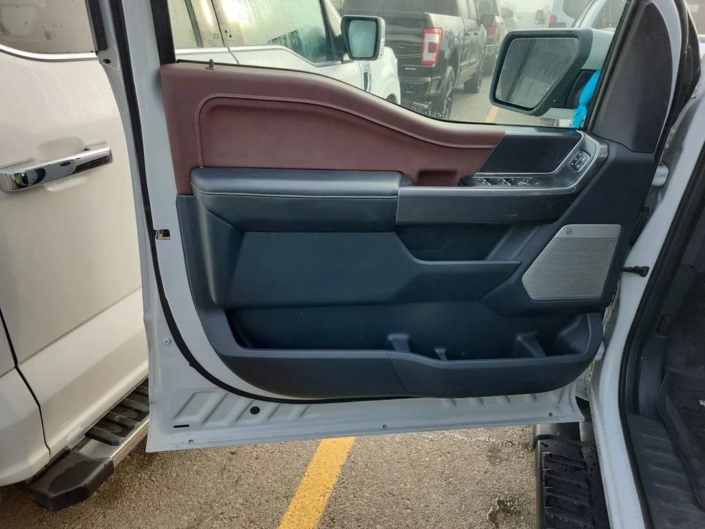 Ford F150 * LARIAT CREW CAB SHORT BED * CARFAX * БЕЗ ПЪРВОНА - изображение 10