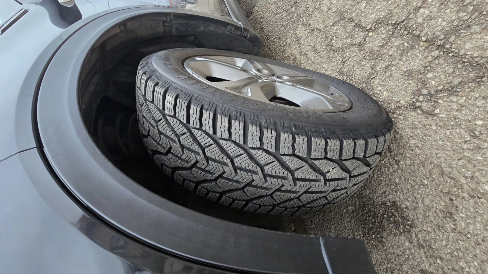 Suzuki Vitara 1.6 DDiS* 6B* Kamera* 2WD - изображение 4