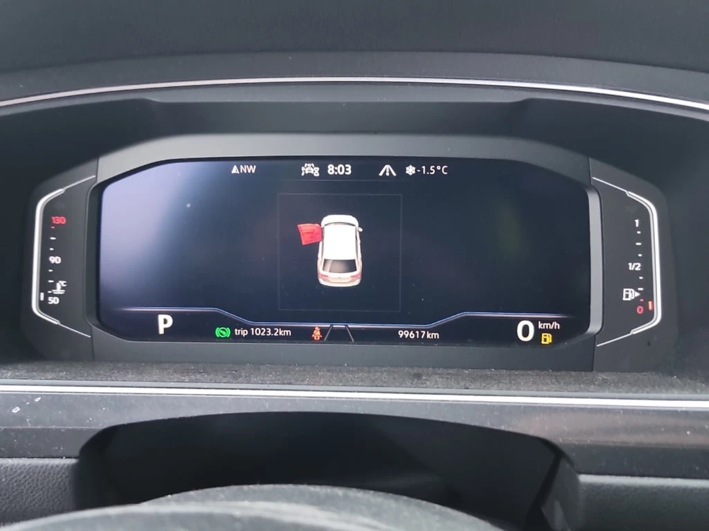 VW Tiguan R LINE* HIGHLINE * CARFAX * Втори чифт гуми - изображение 8