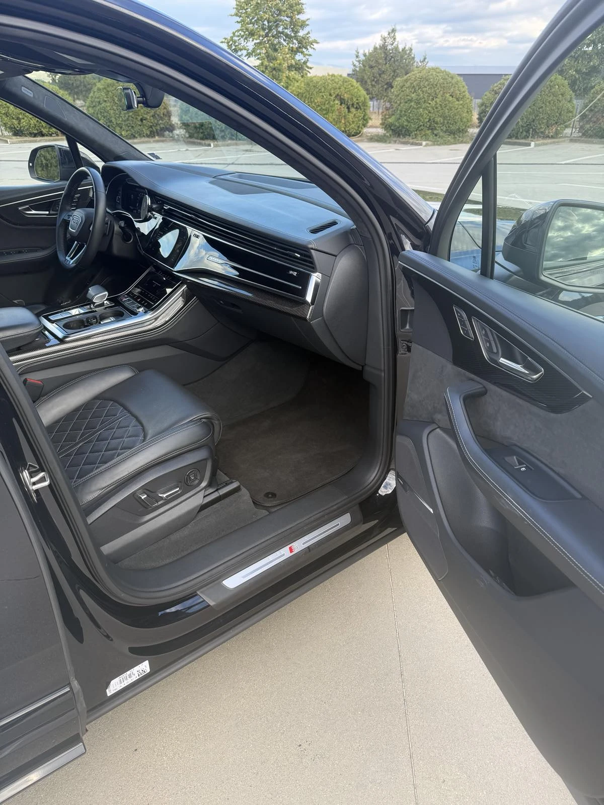 Audi SQ7  BLASK OPTIC 360* Massage Вакуум Лизин, снимка 8 - Автомобили и джипове - 53897730