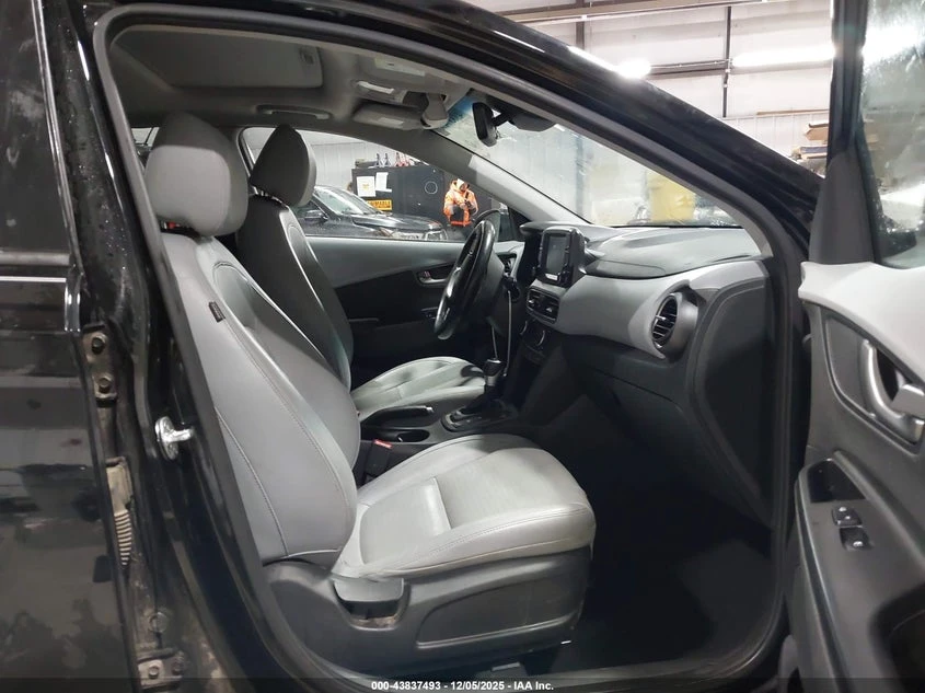 Hyundai Kona 1.6l Limited, снимка 5 - Автомобили и джипове - 54071511