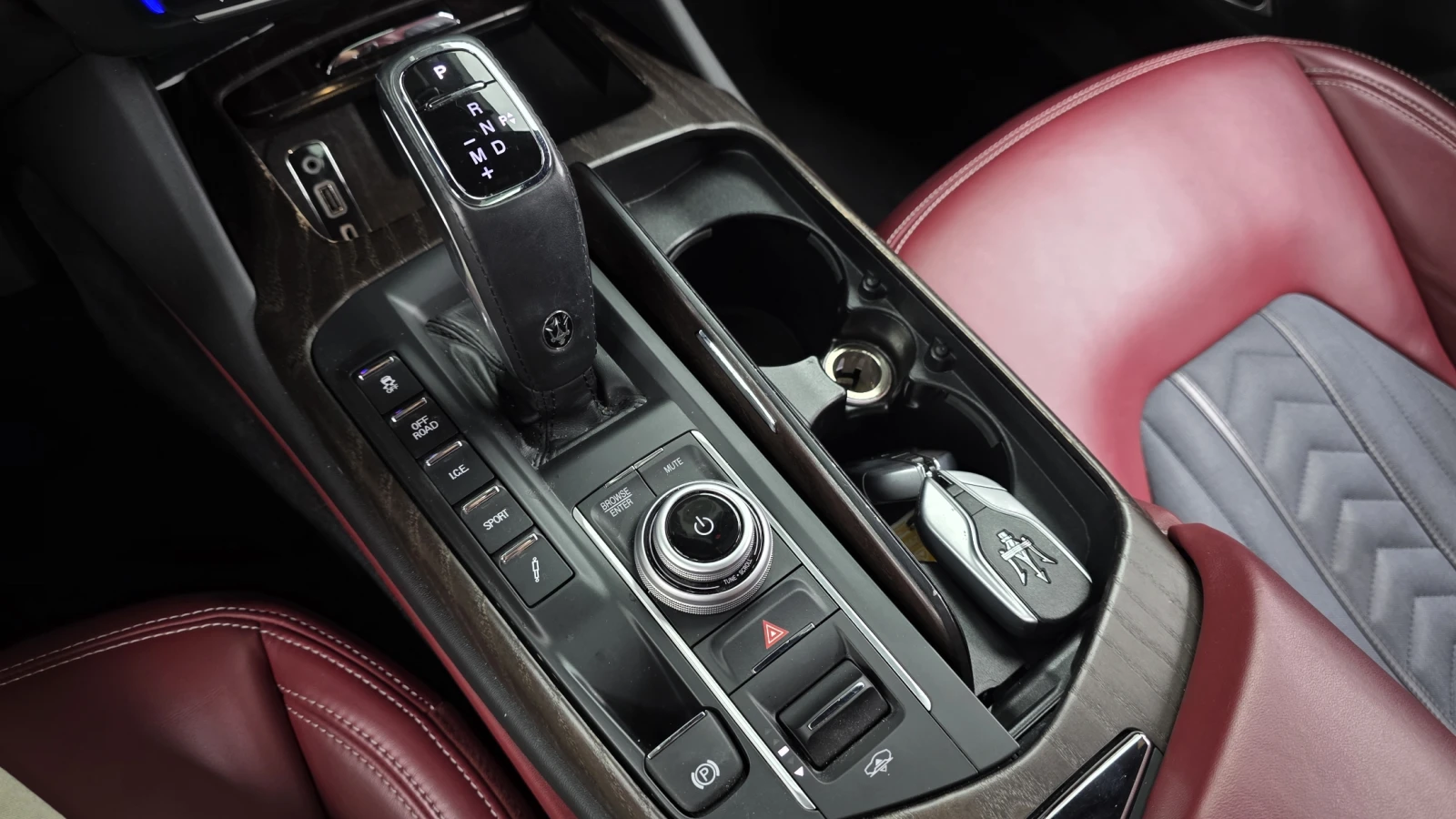Maserati Levante Q4* GranLusso, снимка 12 - Автомобили и джипове - 54874738