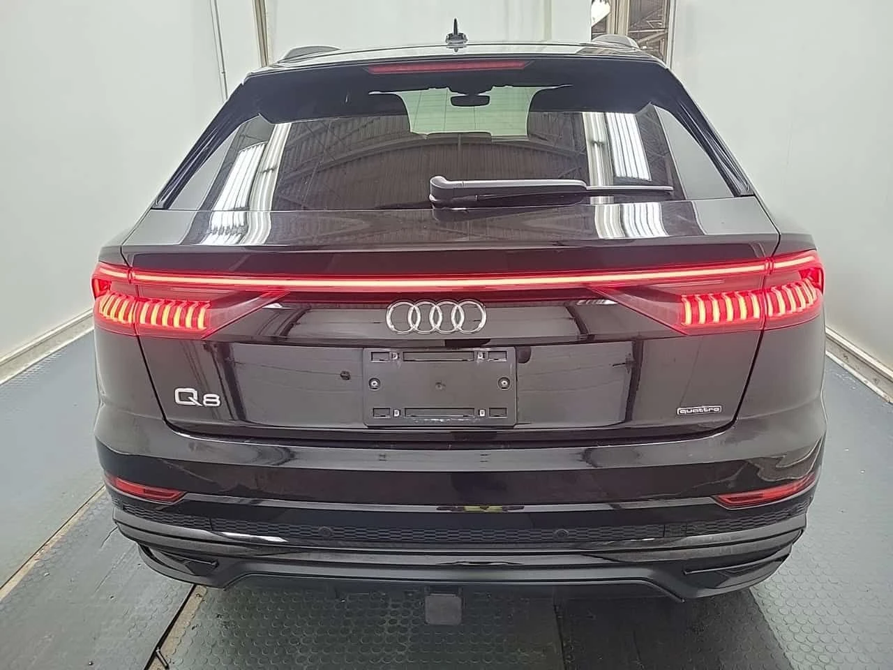 Audi Q8 PROGRESSIV | CARFAX | БЕЗ ПЪРВОНАЧАЛНА ВНОСКА, снимка 5 - Автомобили и джипове - 55094372