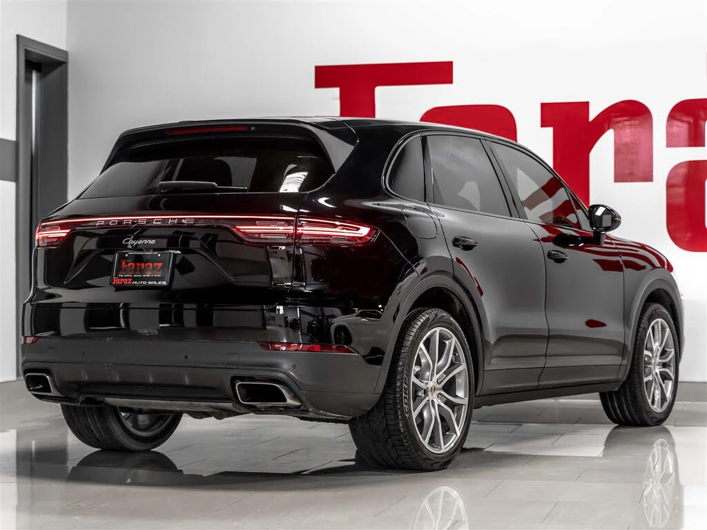 Porsche Cayenne BOSE* DISTRONIC* 360 КАМЕРИ* ОБДУХВАНЕ* ПАНОРАМА, снимка 4 - Автомобили и джипове - 55212583