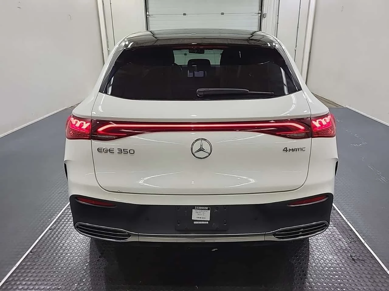 Mercedes-Benz EQE 350  CARFAX, снимка 14 - Автомобили и джипове - 55541157