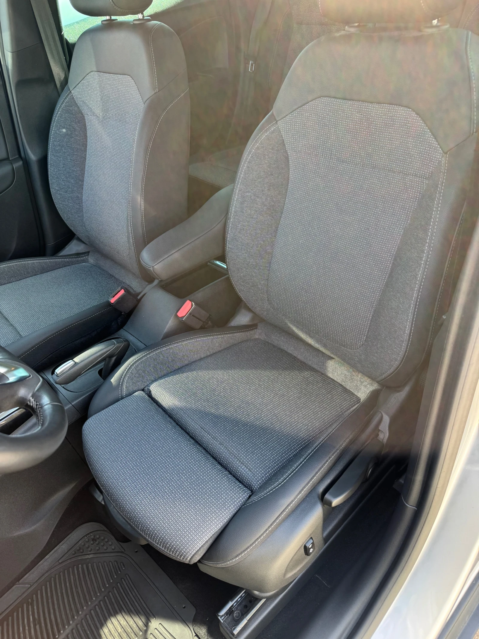 Opel Crossland X Elegance Automatic, снимка 14 - Автомобили и джипове - 56581779