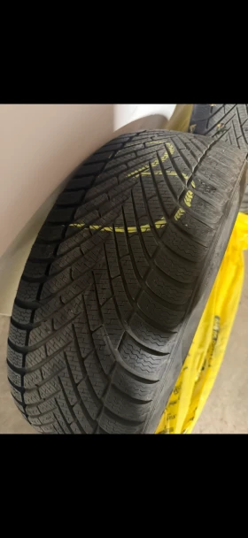 Гуми Зимни 285/55R19, снимка 3