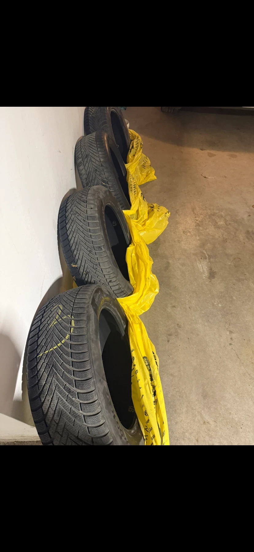 Гуми Зимни 285/55R19, снимка 4 - Гуми и джанти - 56667069