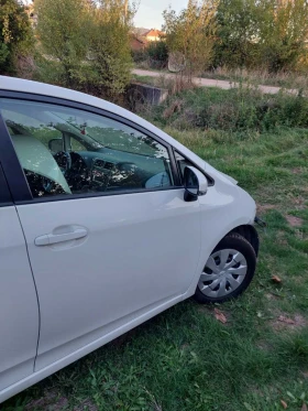 Toyota Verso S, снимка 10