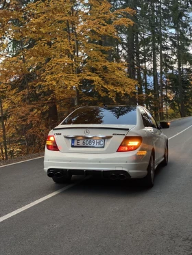 Mercedes-Benz C 320, снимка 4