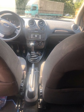 Ford Fiesta 1.25 ГАЗ-Бензин, снимка 5 - Автомобили и джипове - 43593313