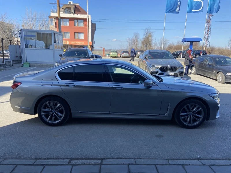 BMW 740 xDrive Sedan, снимка 11 - Автомобили и джипове - 39767997