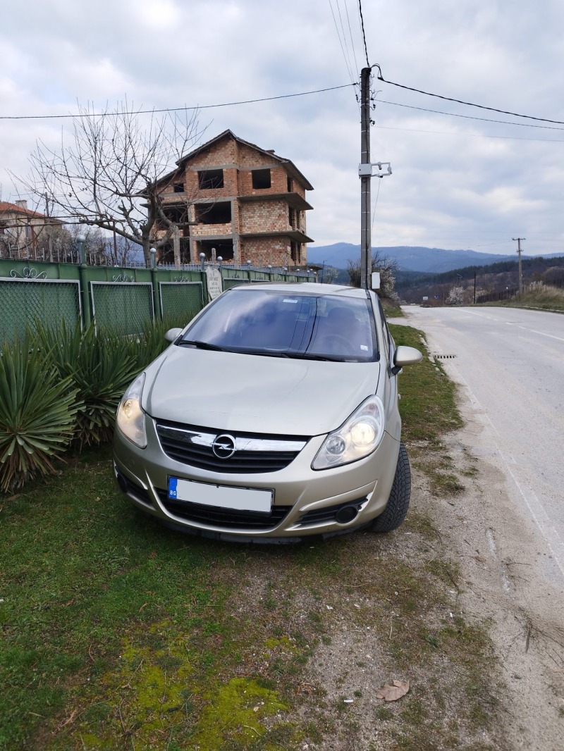 Opel Corsa, снимка 1 - Автомобили и джипове - 44820244