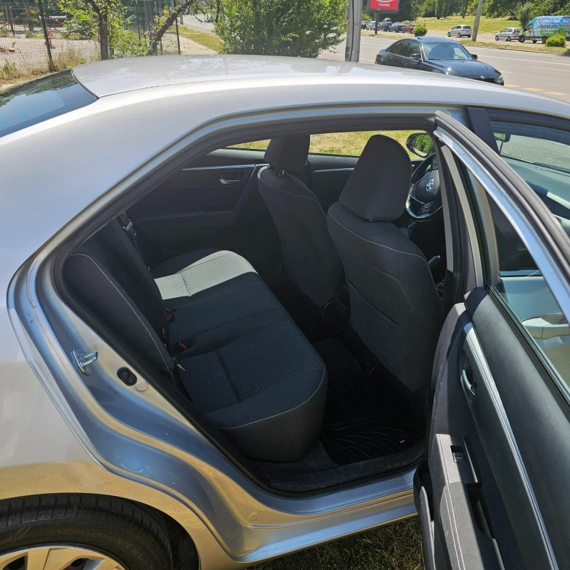 Toyota Corolla D4-D, снимка 13 - Автомобили и джипове - 47411789