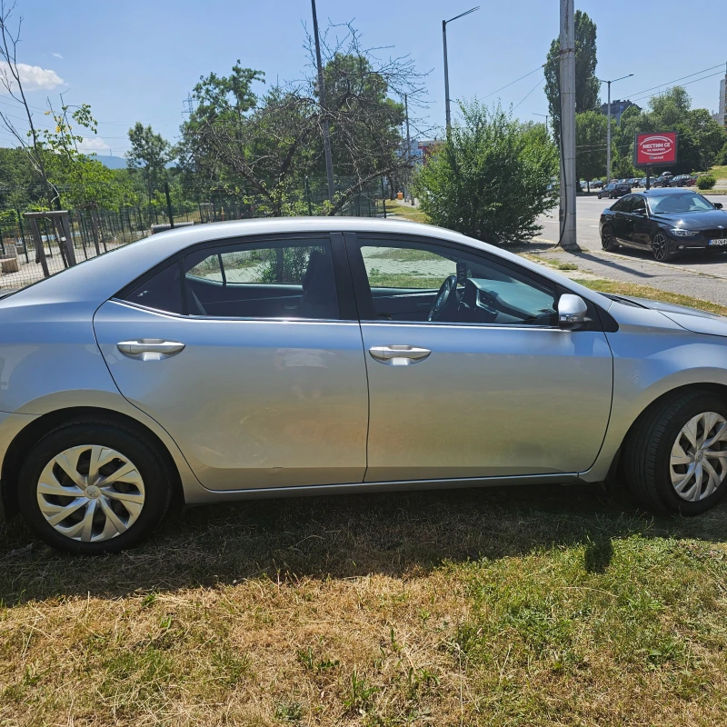 Toyota Corolla D4-D, снимка 6 - Автомобили и джипове - 47411789