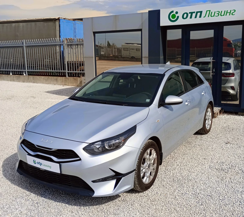 Kia Ceed Kia Ceed III (facelift 2021) 1.5 T-GDI (160 кс), снимка 1 - Автомобили и джипове - 47685908