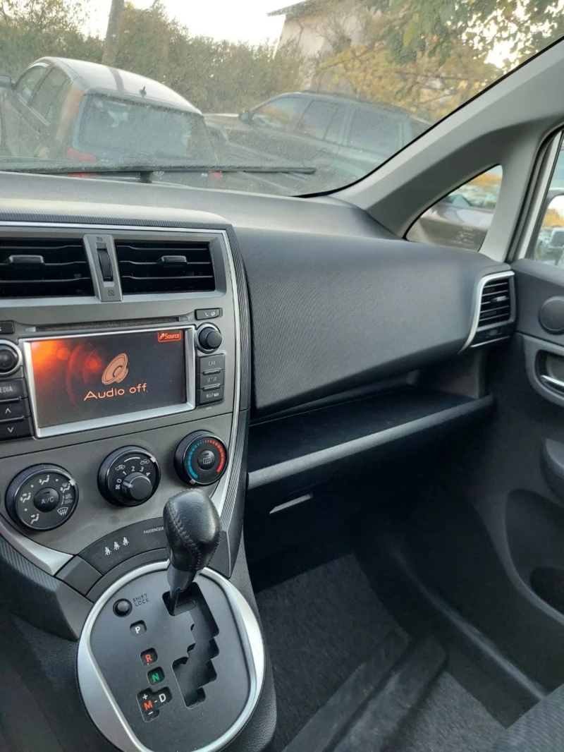 Toyota Verso S, снимка 14 - Автомобили и джипове - 47792855