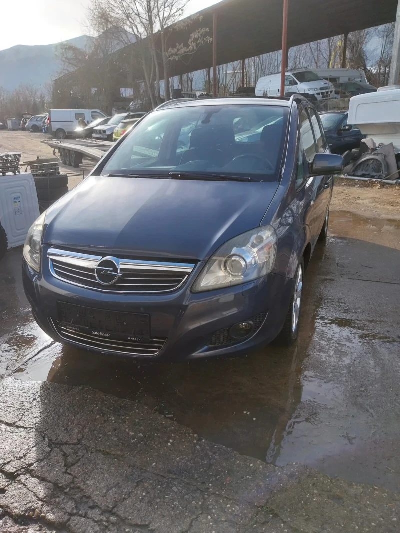 Opel Zafira 1.9 автомат, снимка 1 - Автомобили и джипове - 48589205