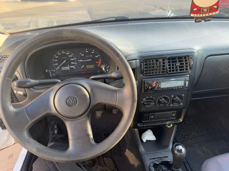 VW Polo 1.4 i, снимка 8 - Автомобили и джипове - 49219106