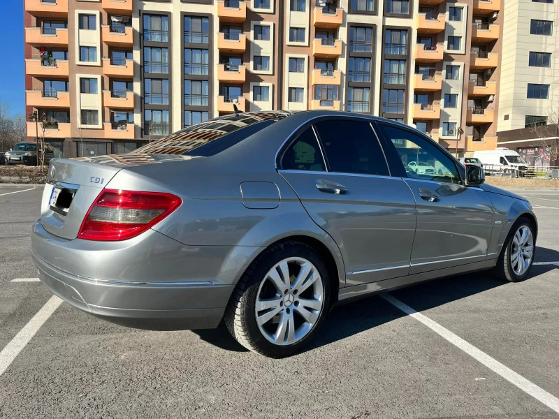 Mercedes-Benz C 220, снимка 6 - Автомобили и джипове - 49450398