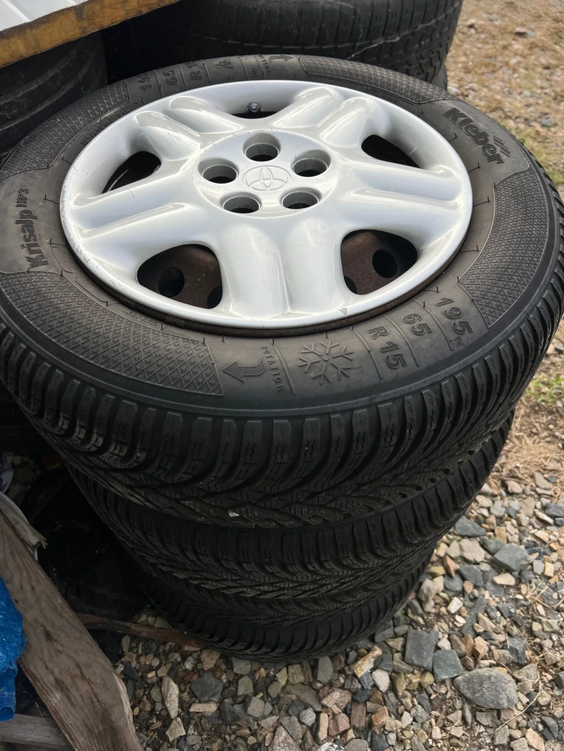 Toyota Avensis 2.0TD-90к.с/Климатик/Автоматични фарове/ел. Пакет, снимка 17 - Автомобили и джипове - 51219613