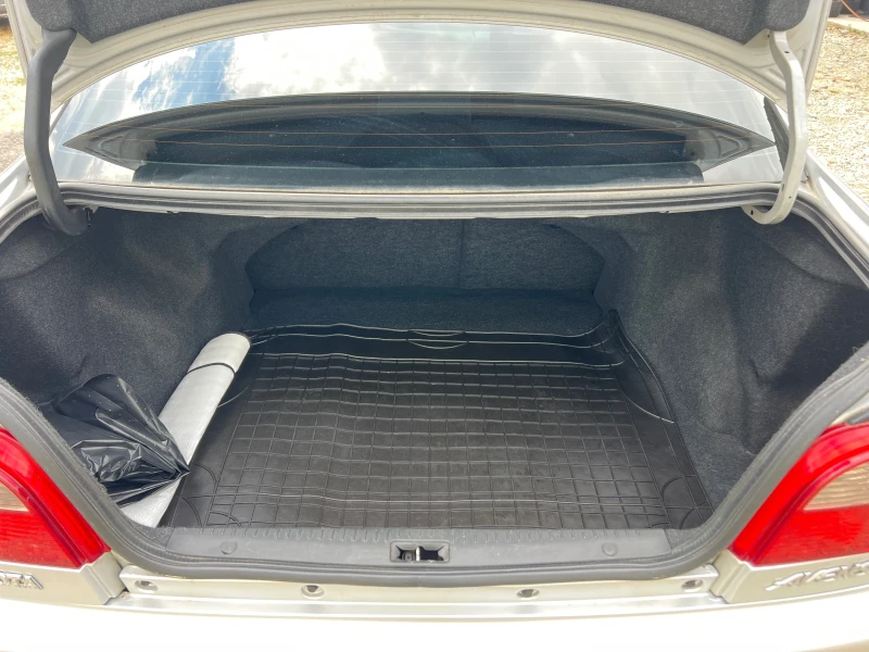 Toyota Avensis 2.0TD-90к.с/Климатик/Автоматични фарове/ел. Пакет, снимка 9 - Автомобили и джипове - 51219613