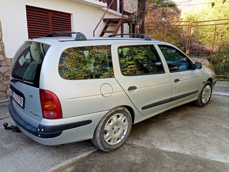 Renault Megane, снимка 5 - Автомобили и джипове - 52567908