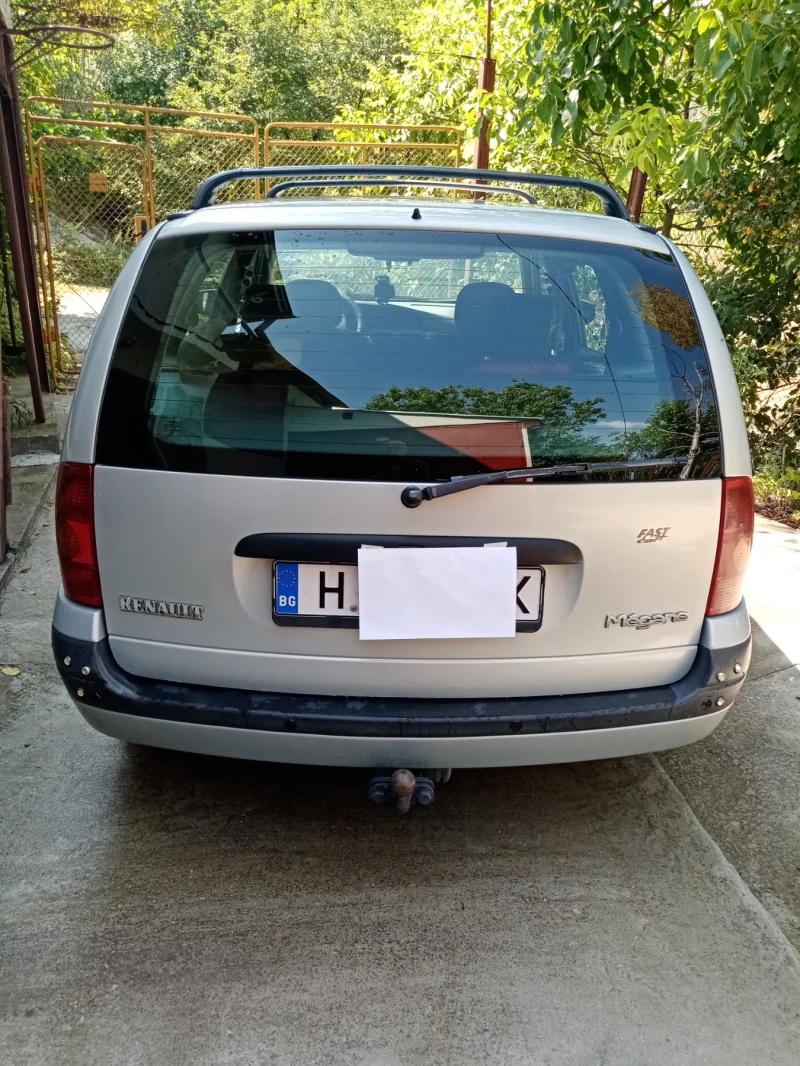 Renault Megane, снимка 2 - Автомобили и джипове - 52567908