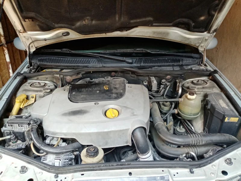 Renault Megane, снимка 4 - Автомобили и джипове - 52567908