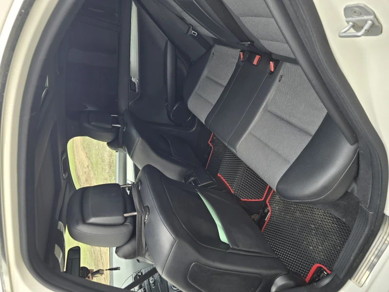 Mercedes-Benz C 320, снимка 2 - Автомобили и джипове - 52710126