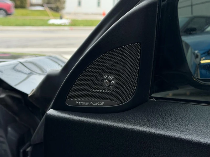 BMW 240 B58 xDrive / M-PERFORMANCE / PANO / HARMAN-KARDON, снимка 11 - Автомобили и джипове - 52807603