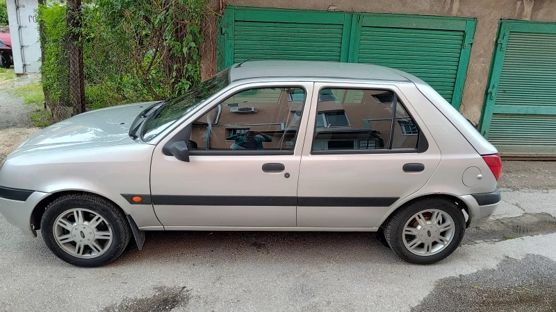 Ford Fiesta, снимка 3 - Автомобили и джипове - 53145152
