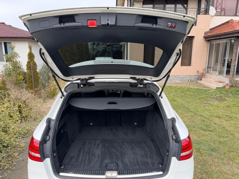 Mercedes-Benz C 250 CDI 4matic * Amg* Swiss* Burmester* Headup* , снимка 16 - Автомобили и джипове - 53285340