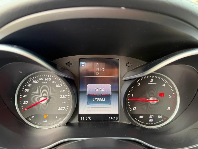 Mercedes-Benz C 250 CDI 4matic * Amg* Swiss* Burmester* Headup* , снимка 13 - Автомобили и джипове - 53285340