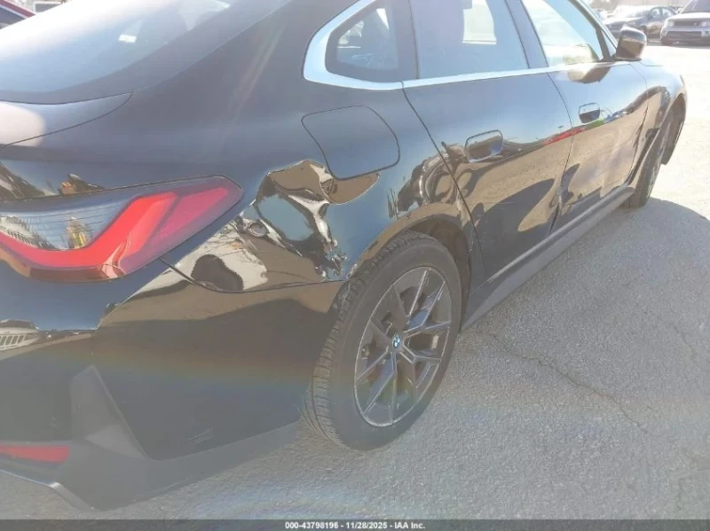 BMW i4 GRAN COUPE  EDRIVE35, снимка 17 - Автомобили и джипове - 53375522