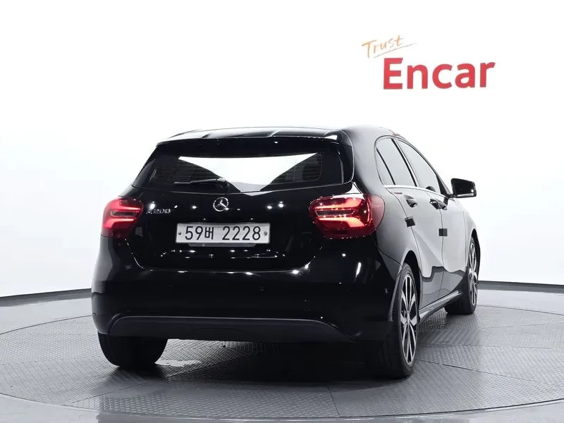 Mercedes-Benz A 200, снимка 4 - Автомобили и джипове - 55007684