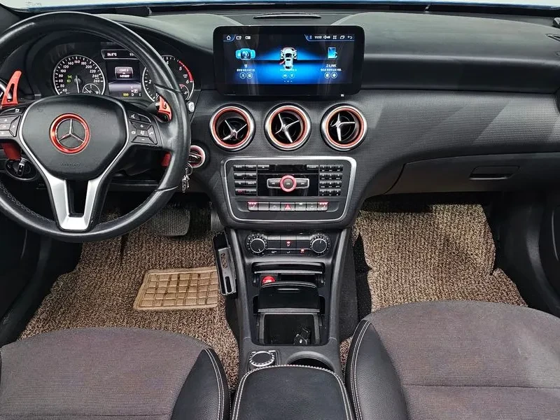 Mercedes-Benz A 180 W176 A180 Cdi Style, снимка 7 - Автомобили и джипове - 56008578