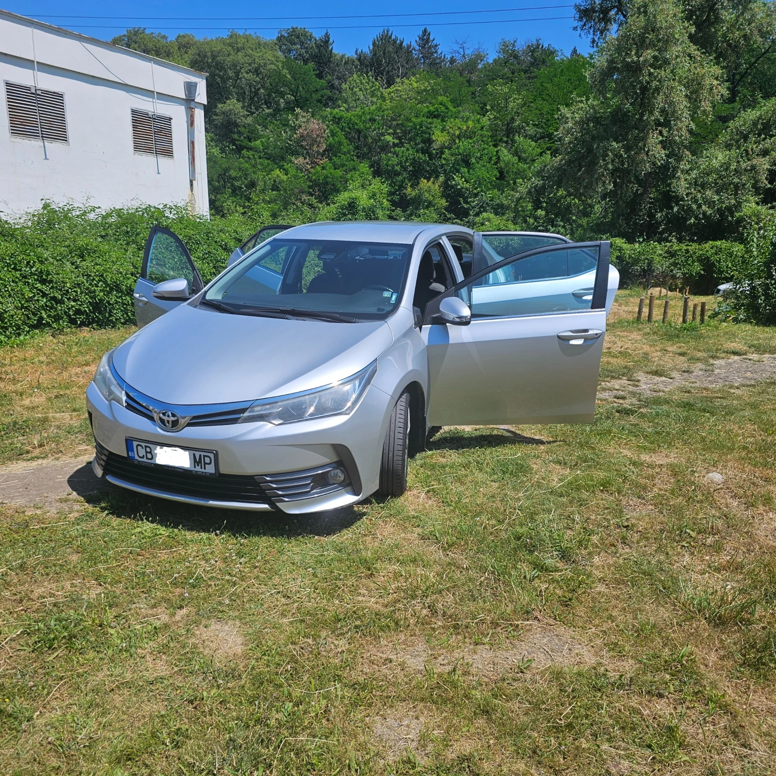 Toyota Corolla D4-D - изображение 8