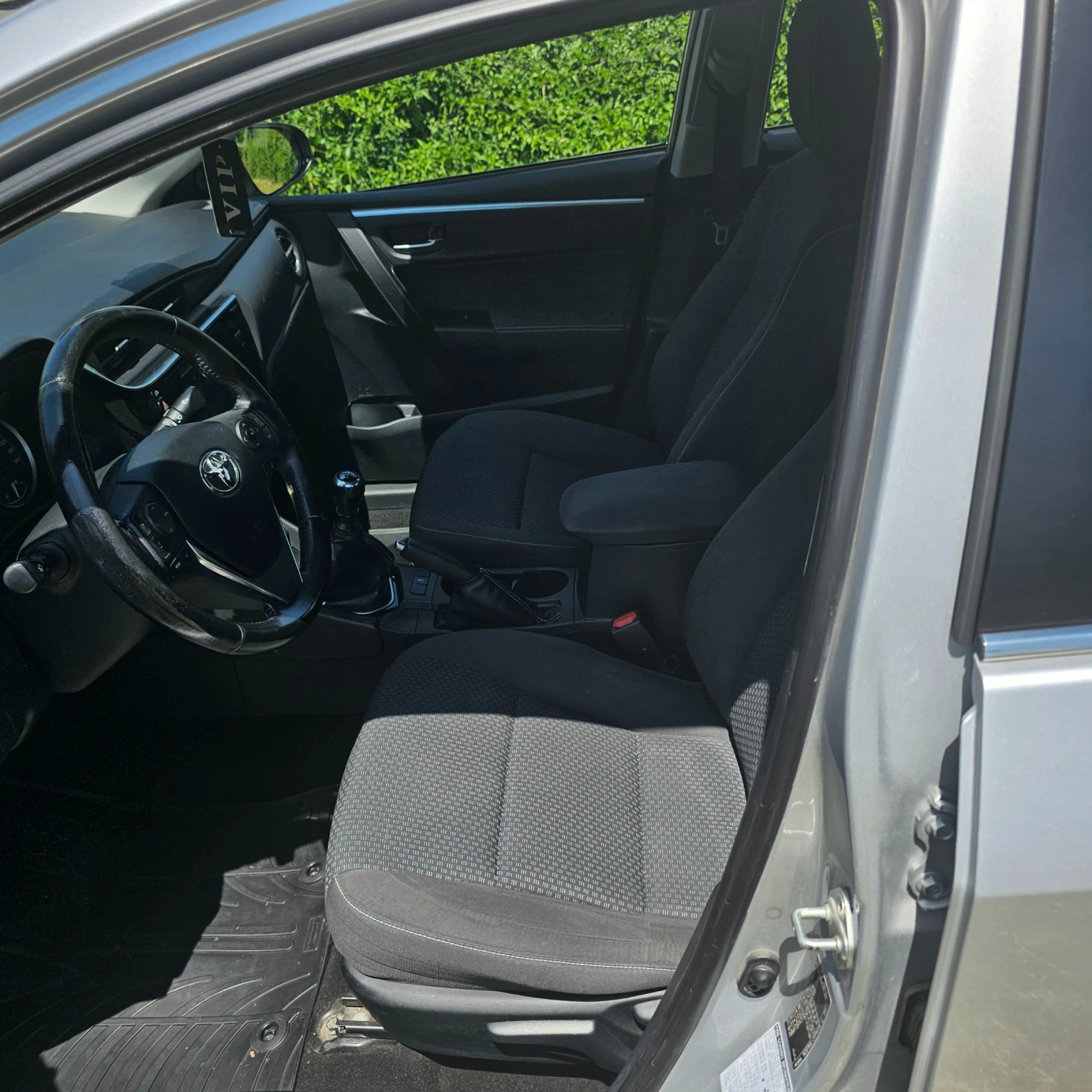 Toyota Corolla D4-D - изображение 10